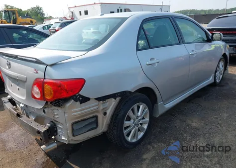 2010 Toyota Corolla S z USA, uszkodzony, nr VIN 1NXBU4EE0AZ315704